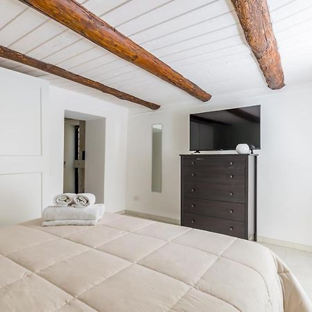 Umberto'S Nest At Toledo Apartment Наполи Екстериор снимка