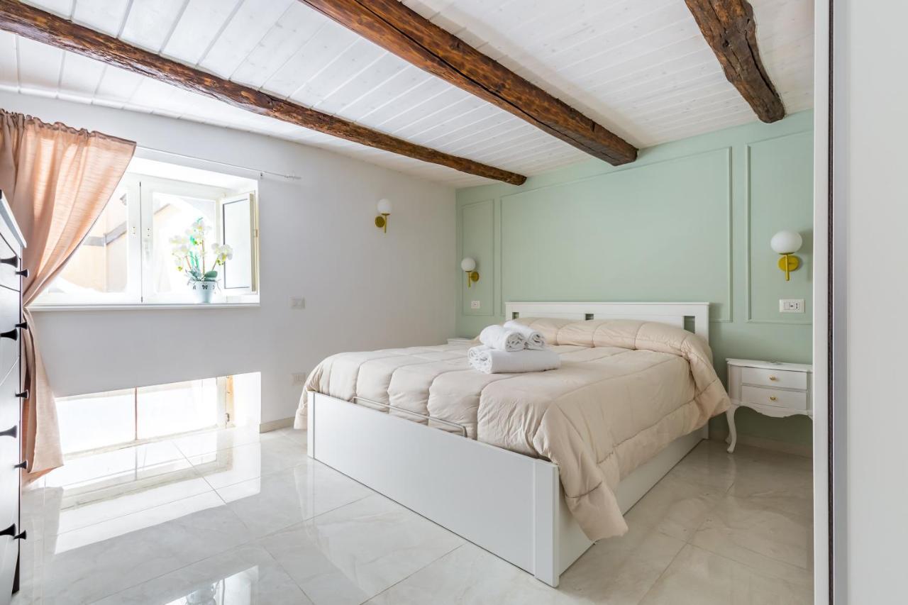 Umberto'S Nest At Toledo Apartment Наполи Екстериор снимка