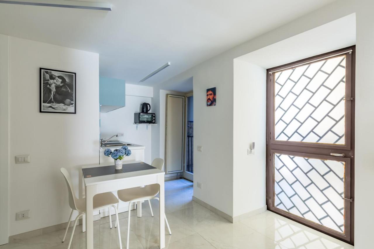 Umberto'S Nest At Toledo Apartment Наполи Екстериор снимка