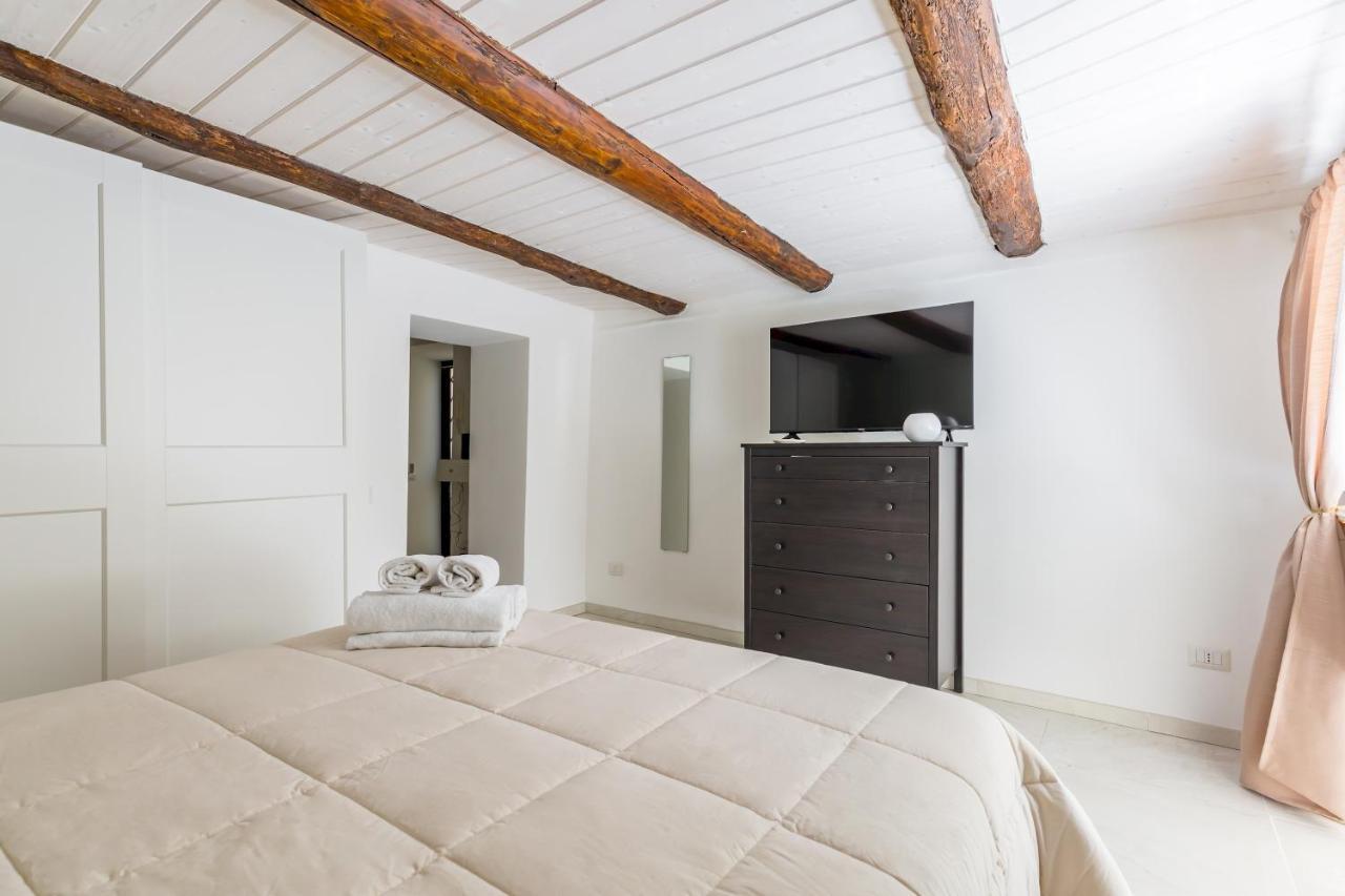 Umberto'S Nest At Toledo Apartment Наполи Екстериор снимка